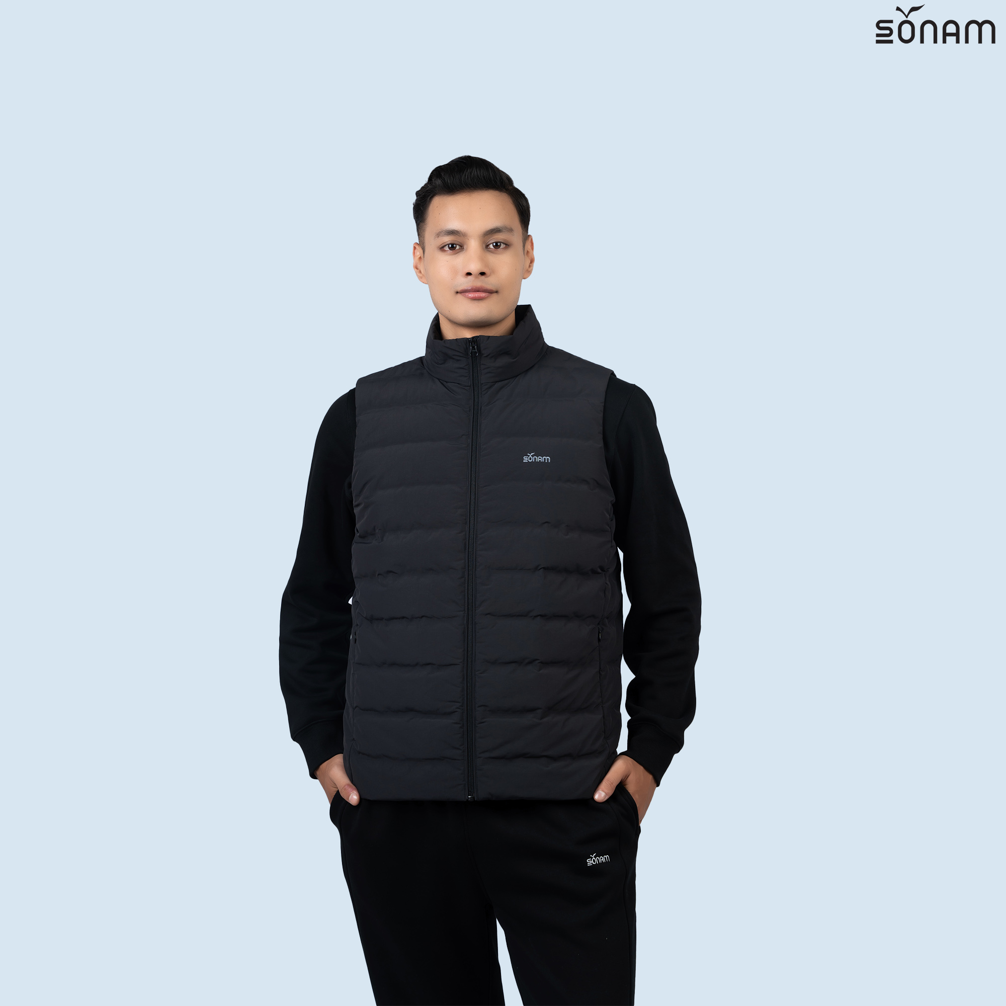 SONAM TENZANG MEN'S TASLAN LAMINATEED SEAMLESS DOWN VEST (FW2025) #2746