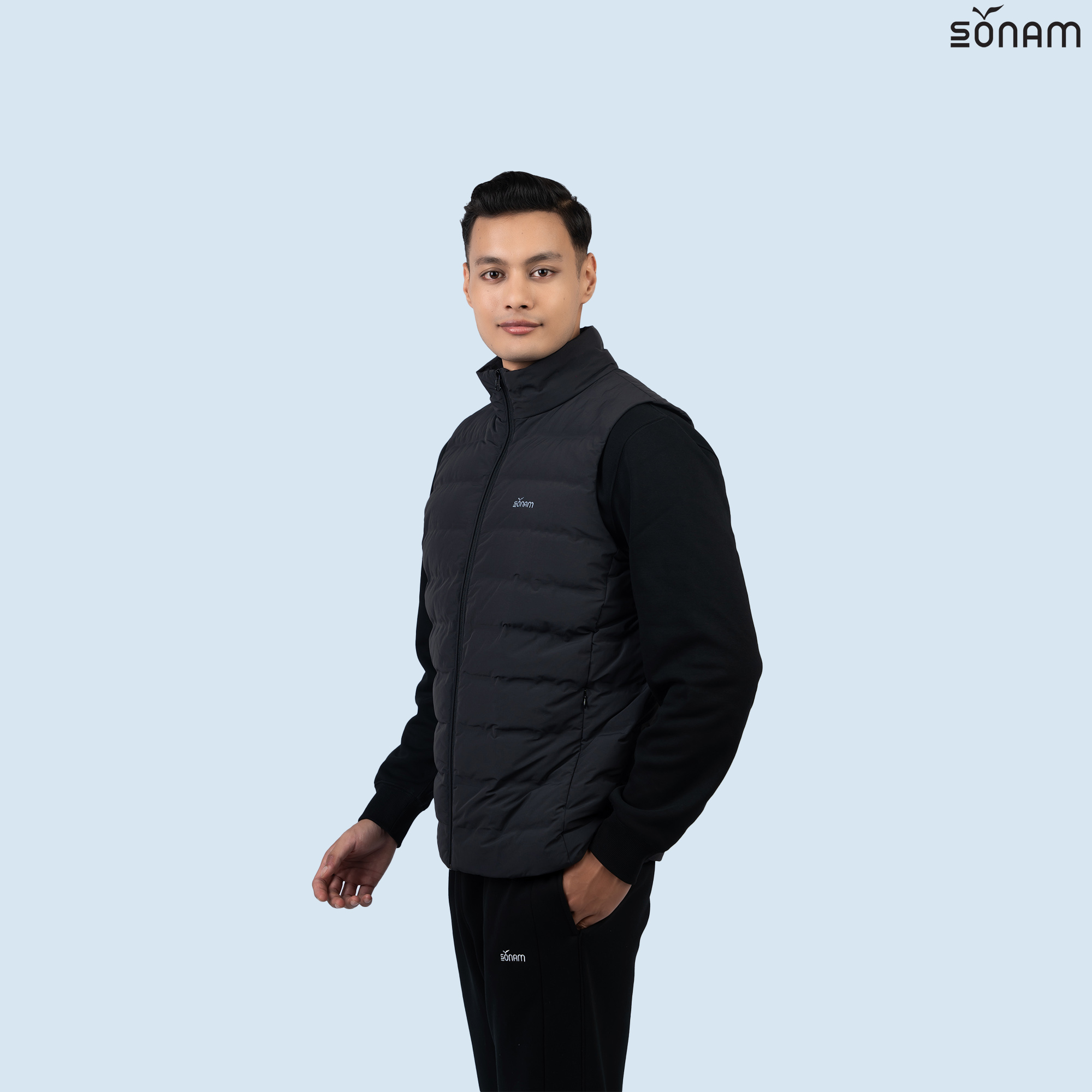 SONAM TENZANG MEN'S TASLAN LAMINATEED SEAMLESS DOWN VEST (FW2025) #2746